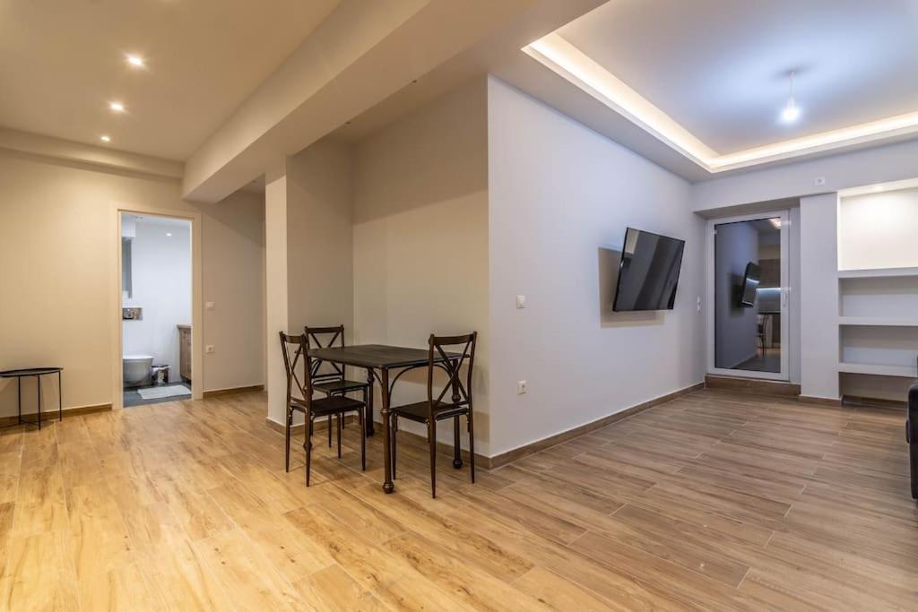 Апартаменты Pollys Place Афины Экстерьер фото