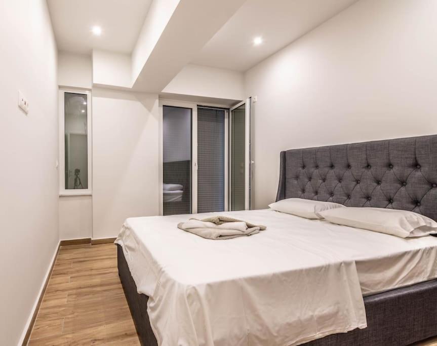 Апартаменты Pollys Place Афины Экстерьер фото